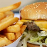 Restaurantes de comida rápida deverão exibir valor nutricional