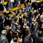 Câmara dos Deputados reajusta salário mínimo para R$ 545