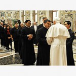 Papa explica que santidade sacerdotal exige oferta completa de si