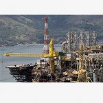Petrobras lucra R$10,6 bi no 4º tri, mais que previsto