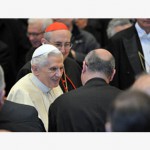Sacerdote não é um patrão da fé, destaca Bento XVI