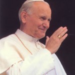 João Paulo II nos acompanha do céu, diz Bento XVI