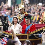 Casamento de William e Kate traz de volta popularidade da realeza