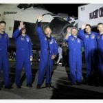 Ônibus espacial Endeavour faz último pouso na Flórida