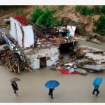 Número de mortos sobe na China, fortes chuvas persistem