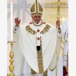 Bento XVI pede que autoridades acolham os refugiados