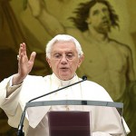 Bento XVI pede orações pelas vítimas do atentado na Noruega