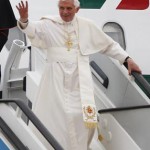 Bento XVI chega a Madri para participar da JMJ 2011