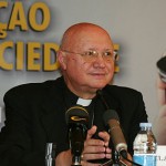 Igreja traz olhar humano à cultura digital, afirma Dom Celli