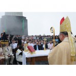 Fiéis lotam Corcovado e celebram aniversário do Cristo Redentor