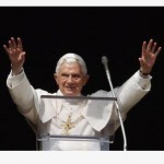 Bento XVI convida cristãos a testemunhar a fé com a vida