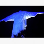 Cristo Redentor recebe iluminação azul em campanha contra Diabetes
