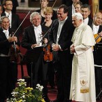 Papa assiste apresentação da Orquestra do Principado de Astúrias
