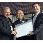 Bispo auxiliar do Rio apresenta logomarcas para JMJ 2013