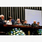 Três bispos são condecorados com a comenda Dom Helder Câmara
