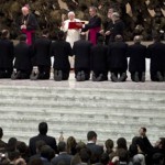 Vida sacerdotal requer desejo crescente à santidade, reforça Papa