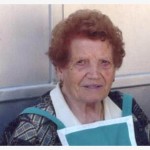 Voluntária católica de 99 anos ajuda doentes e necessitados