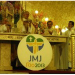 Missa e adoração marcam vigília de jovens no Rio