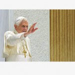 Caridade é o coração da vida cristã, explica o Papa