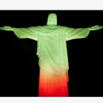 Cristo Redentor recebe iluminação especial para Dia do Rim