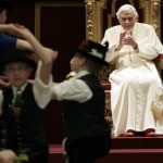 No aniversário: conterrâneos do Papa o emocionam, no Vaticano