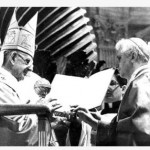 Bento XVI completa 35 anos de sagração episcopal