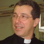 Padre destaca desafio de conciliar trabalho e família