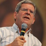 Livro responde questionamentos sobre a fé católica