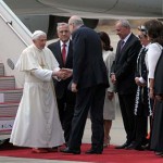 Bento XVI chega ao Líbano