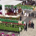 Presidente da CNBB concelebra com Papa na abertura do Ano da Fé
