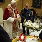 Bento XVI abençoa cordeiros na festa de Santa Inês