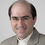 Padre explica Dogma da Santíssima Trindade