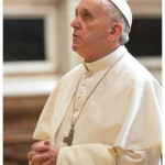 Papa reza pelos pais e educadores neste mês de agosto