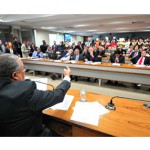 CDH adia votação de projeto que criminaliza a homofobia