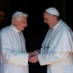 A pedido de Francisco, Bento XVI comenta entrevista à revista jesuíta