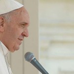 Universidades Católicas nasceram do coração da Igreja, diz Papa