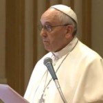 Tráfico humano é delito contra a humanidade, reitera Papa