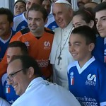 Papa Francisco encontra atletas e destaca valores do esporte