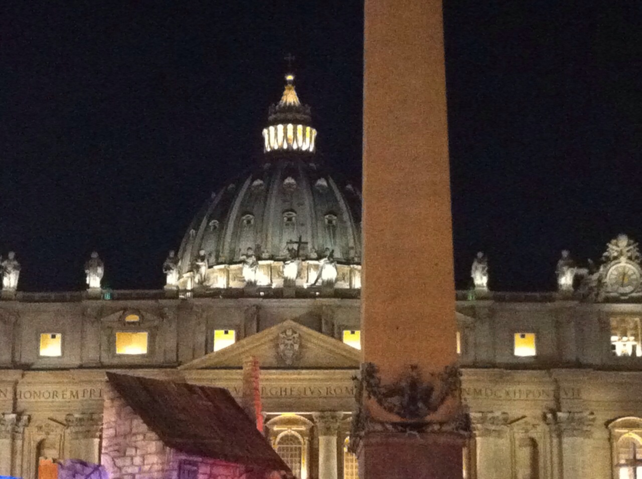 Nova iluminação da Basílica vaticana