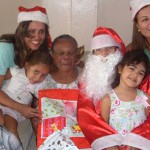 Gestos simples alegram Natal de idosos que vivem em asilos