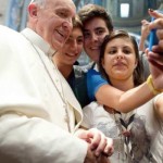 Não se cansem de anunciar o Evangelho, pede Papa a jovens