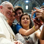 Conta do Papa no Twitter em latim ultrapassa 300 mil seguidores