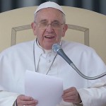 Papa explica valor e missão dos idosos na família