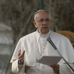 Em visita a Nápoles, Papa condena máfia e corrupção
