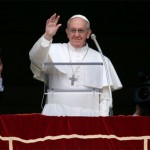 Papa pede para fiéis rezarem por ele durante retiro quaresmal