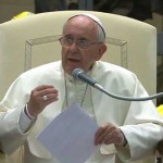 Papa defende reinserção em vez de prisão para menores