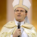 Arcebispo de Curitiba recebe do Papa o pálio arquiepiscopal