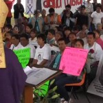 Pais de desaparecidos no México querem encontrar o Papa