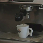 Café compartilhado gera solidariedade nas ruas de São Paulo