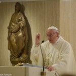 Papa adverte cristãos sobre mundanidade e vida dupla